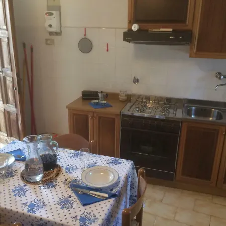 度假居 Holiday In Ponzone/piemont 36773